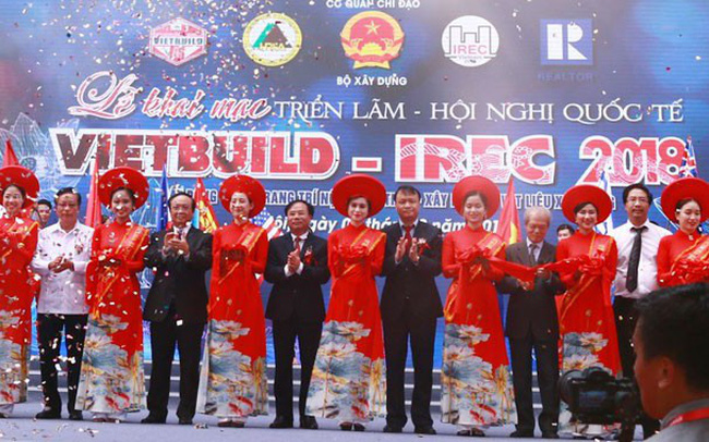 Hơn 1.500 gian hàng quy tụ tại Triển lãm Quốc tế Vietbuild 2018 - Ảnh 1.